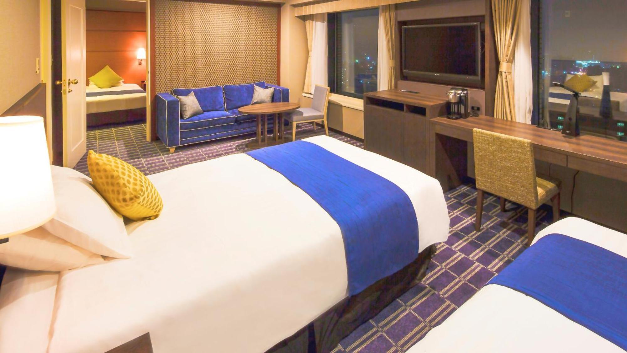 Premier Hotel Nakajima Park Sapporo Exterior foto A suite on board